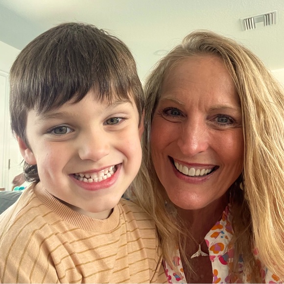 Meet your Posher, Diahann - Picture 1 of 1